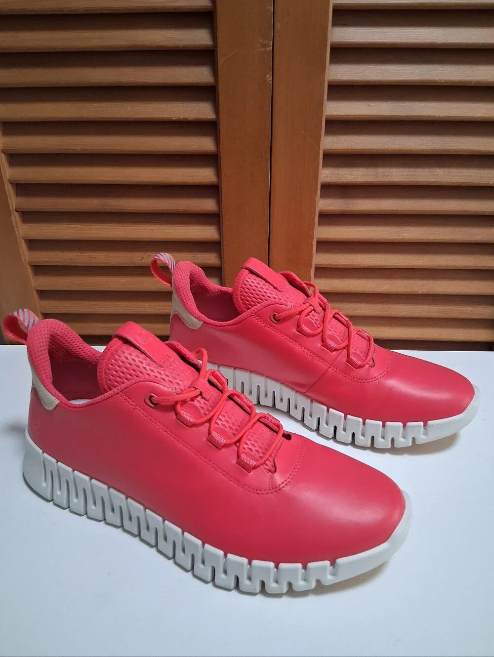ECCO Women’s Gruuv W Sneaker Size EU 41, US 10- 10.5